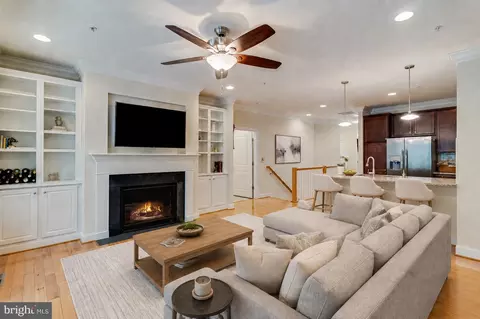Living - 38 Derby Dr, La Plata, MD 20646 photo 3 of 6