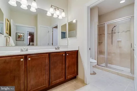 Entry Way - 38 Derby Dr, La Plata, MD 20646 photo 4 of 7
