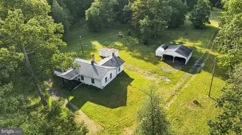 8585 Penns Hill Rd, La Plata, MD 20646
