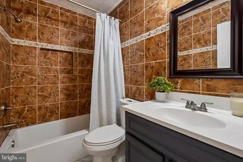 Bath - 11519 Timberbrook Dr, Waldorf, MD 20601 photo 1 of 4