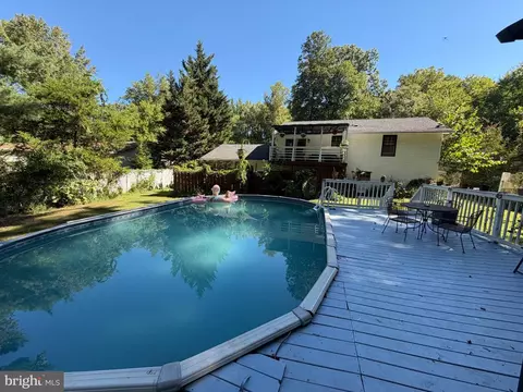 Exterior - 11519 Timberbrook Dr, Waldorf, MD 20601 photo 6 of 9