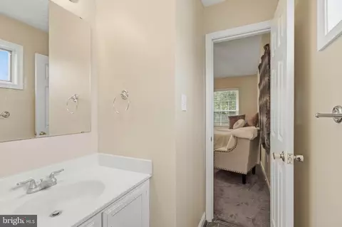 Entry Way - 6200 Gopher Ct, Waldorf, MD 20603 photo 7 of 10