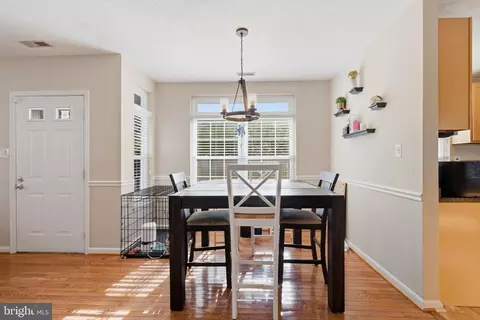 Entry Way - 6200 Gopher Ct, Waldorf, MD 20603 photo 2 of 10
