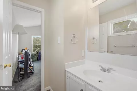 Entry Way - 6200 Gopher Ct, Waldorf, MD 20603 photo 9 of 10