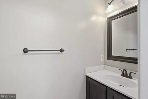 Entry Way - 6200 Gopher Ct, Waldorf, MD 20603 photo 5 of 10