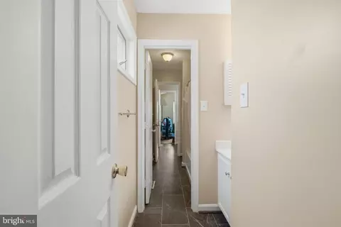 Entry Way - 6200 Gopher Ct, Waldorf, MD 20603 photo 6 of 10