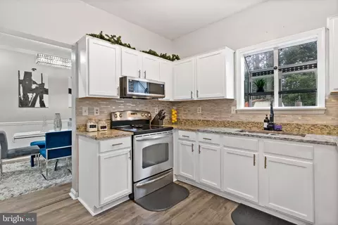 Kitchen - 3148 Guildcrest Ct, Waldorf, MD 20602 photo 2 of 3