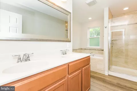 Bath - 17 Stuart Ct, Indian Head, MD 20640 photo 1 of 1