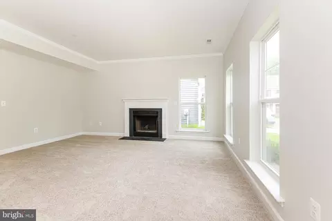 Living - 17 Stuart Ct, Indian Head, MD 20640 photo 1 of 4