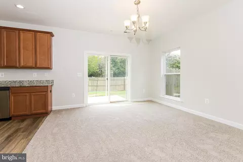 Living - 17 Stuart Ct, Indian Head, MD 20640 photo 3 of 4