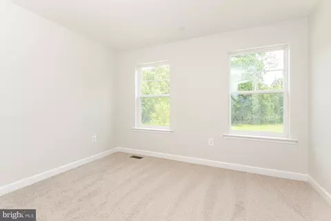 Bedroom - 17 Stuart Ct, Indian Head, MD 20640 photo 3 of 3