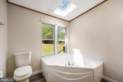 Bath - 3715 Linkins Rd, Indian Head, MD 20640 photo 1 of 6