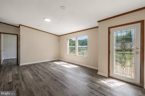 Living - 3715 Linkins Rd, Indian Head, MD 20640 photo 1 of 9