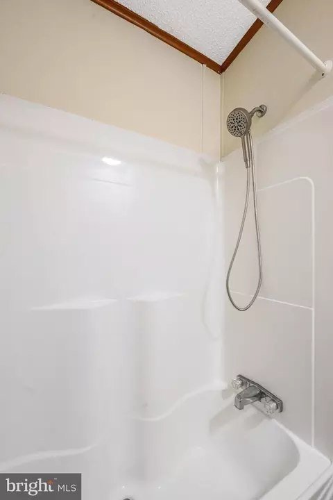 Bath - 3715 Linkins Rd, Indian Head, MD 20640 photo 6 of 6