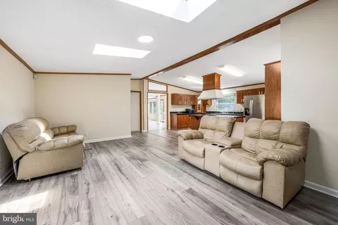 Living - 3715 Linkins Rd, Indian Head, MD 20640 photo 9 of 9