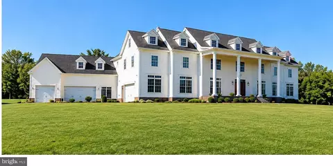 8671 Brooks Farm Rd, Bel Alton, MD 20611