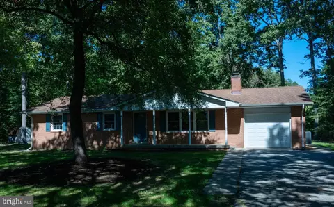 9470 Bland St, Waldorf, MD 20603