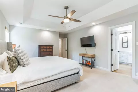 Bedroom - 14720 Locust Ct, Issue, MD 20645 photo 6 of 8