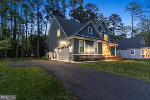 Exterior - 14720 Locust Ct, Issue, MD 20645 photo 6 of 12
