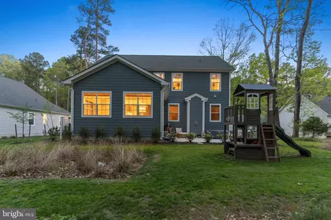Exterior - 14720 Locust Ct, Issue, MD 20645 photo 4 of 12
