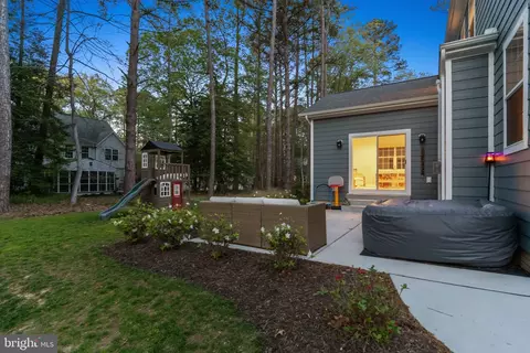 Exterior - 14720 Locust Ct, Issue, MD 20645 photo 5 of 12
