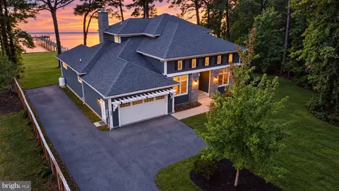 15581 Potomac River Dr, Cobb Island, MD 20625