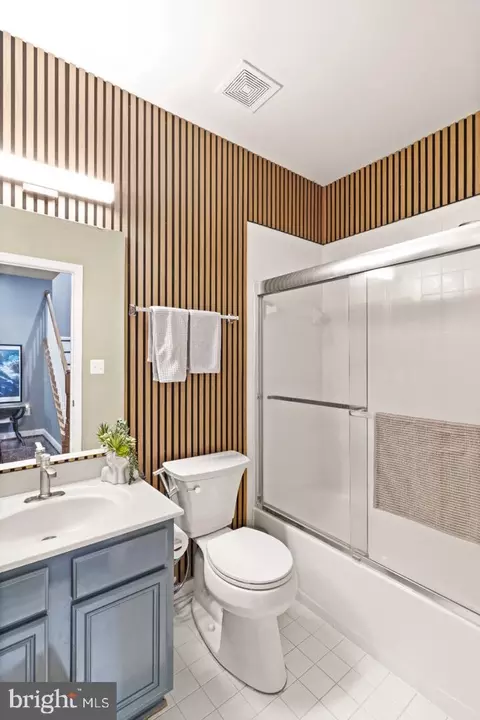 Bath - 2994 Devonfield Ave, Waldorf, MD 20603 photo 6 of 6