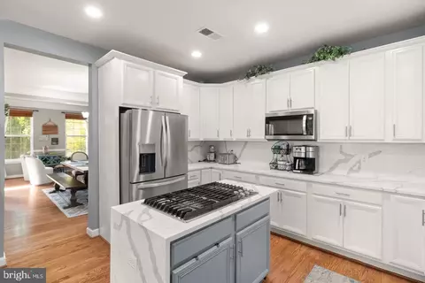 Kitchen - 2994 Devonfield Ave, Waldorf, MD 20603 photo 3 of 4