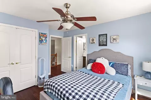 Bedroom - 2994 Devonfield Ave, Waldorf, MD 20603 photo 6 of 13