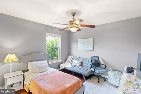 Bedroom - 2994 Devonfield Ave, Waldorf, MD 20603 photo 9 of 13