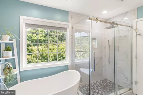 Bath - 2994 Devonfield Ave, Waldorf, MD 20603 photo 3 of 6