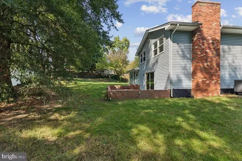 Exterior - 5614 Daniel Cir, Waldorf, MD 20601 photo 11 of 14