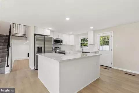 Kitchen - 5614 Daniel Cir, Waldorf, MD 20601 photo 2 of 4