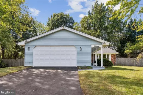 Exterior - 5614 Daniel Cir, Waldorf, MD 20601 photo 4 of 14