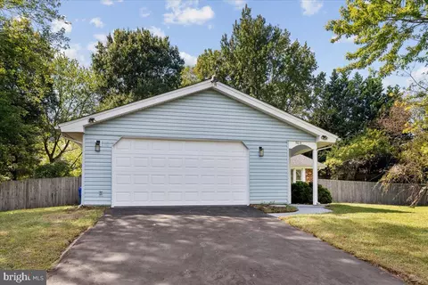 Exterior - 5614 Daniel Cir, Waldorf, MD 20601 photo 3 of 14