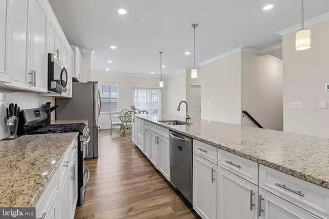 11529 Charlotte Bronte Ln, White Plains, MD 20695