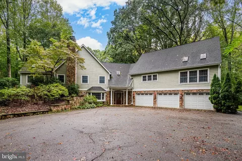 7265 Carrico Mill Rd # -A, Hughesville, MD 20637