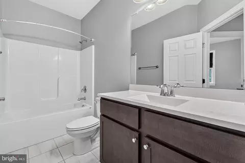 Entry Way - 1038 Rye Dr, La Plata, MD 20646 photo 4 of 7
