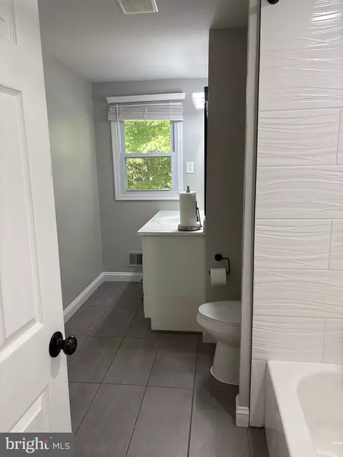 Bath - 1921 Michael Rd, Waldorf, MD 20601 photo 1 of 9