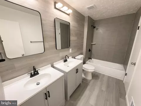 Bath - 11 Keepsake Pl, Waldorf, MD 20602 photo 3 of 3
