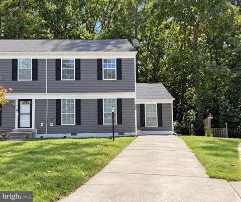 210 Susan Dr, Indian Head, MD 20640