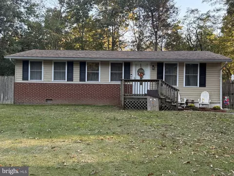 12426 Channelview Dr, Newburg, MD 20664
