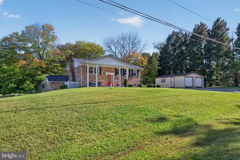 8495 Cardinal Ln, White Plains, MD 20695