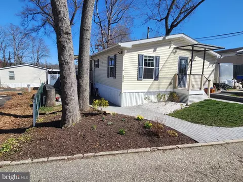 9914 Rhodes Way, White Plains, MD 20695