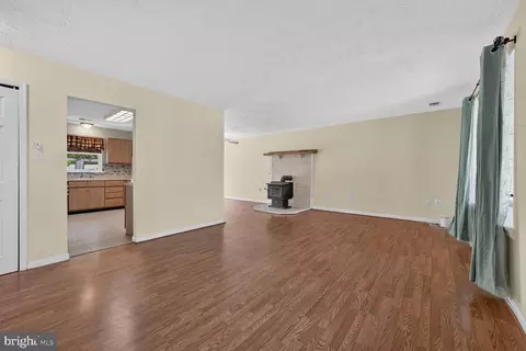 Living - 12159 Marbella Ct, Waldorf, MD 20601 photo 1 of 2