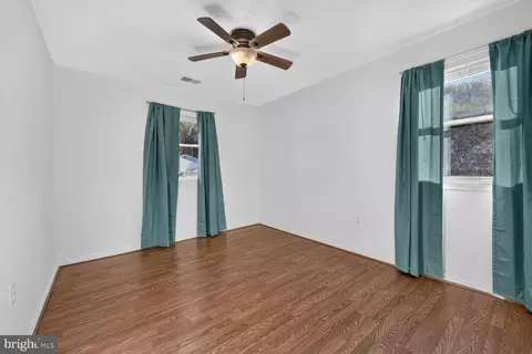 Bedroom - 12159 Marbella Ct, Waldorf, MD 20601 photo 2 of 3