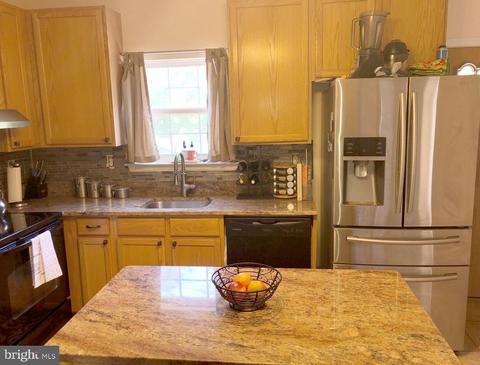 2710 Cotoneaster Ct, Waldorf, MD 20601 photo 17