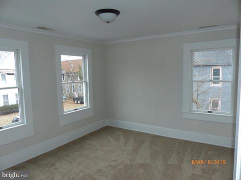 217 S 2nd St, Denton, MD 21629 photo 6
