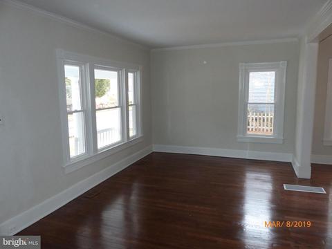 217 S 2nd St, Denton, MD 21629 photo 4