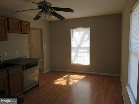 403 Caroline St, Denton, MD 21629 photo 4